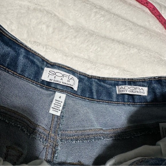 Woman’s Sofia Vergara Adora Curvy Girlfriend Crop Ankle Jeans Size 4 - Picture 8 of 14